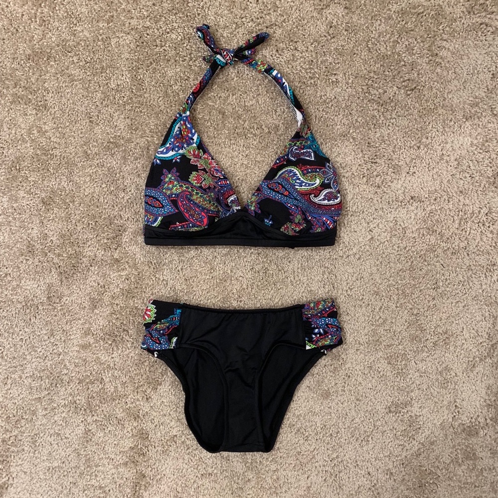 Two-piece Bikini Venus.